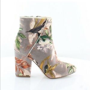 Perfect for Winter Nine West floral Savitra Boots!